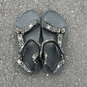 Women’s Tevas